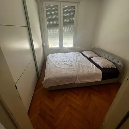 Stan Na Dan Apartment *